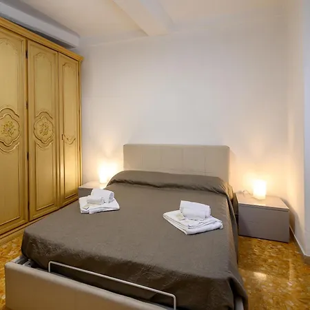 La Casa Di Leo